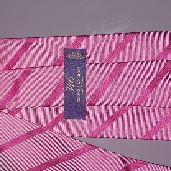 346 Brooks Brothers Luxe Pink Pure Silk Striped Tie, Woven in Italy - Picture 5 of 7